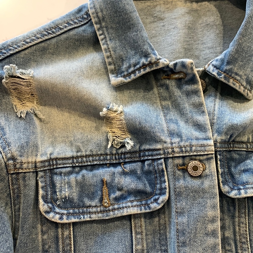 Oversized Jean Jacket - Picture 4 of 6